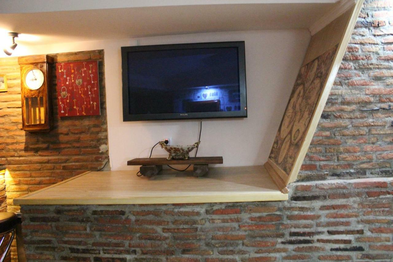 Lui Lui Apartment Tbilisi Bagian luar foto
