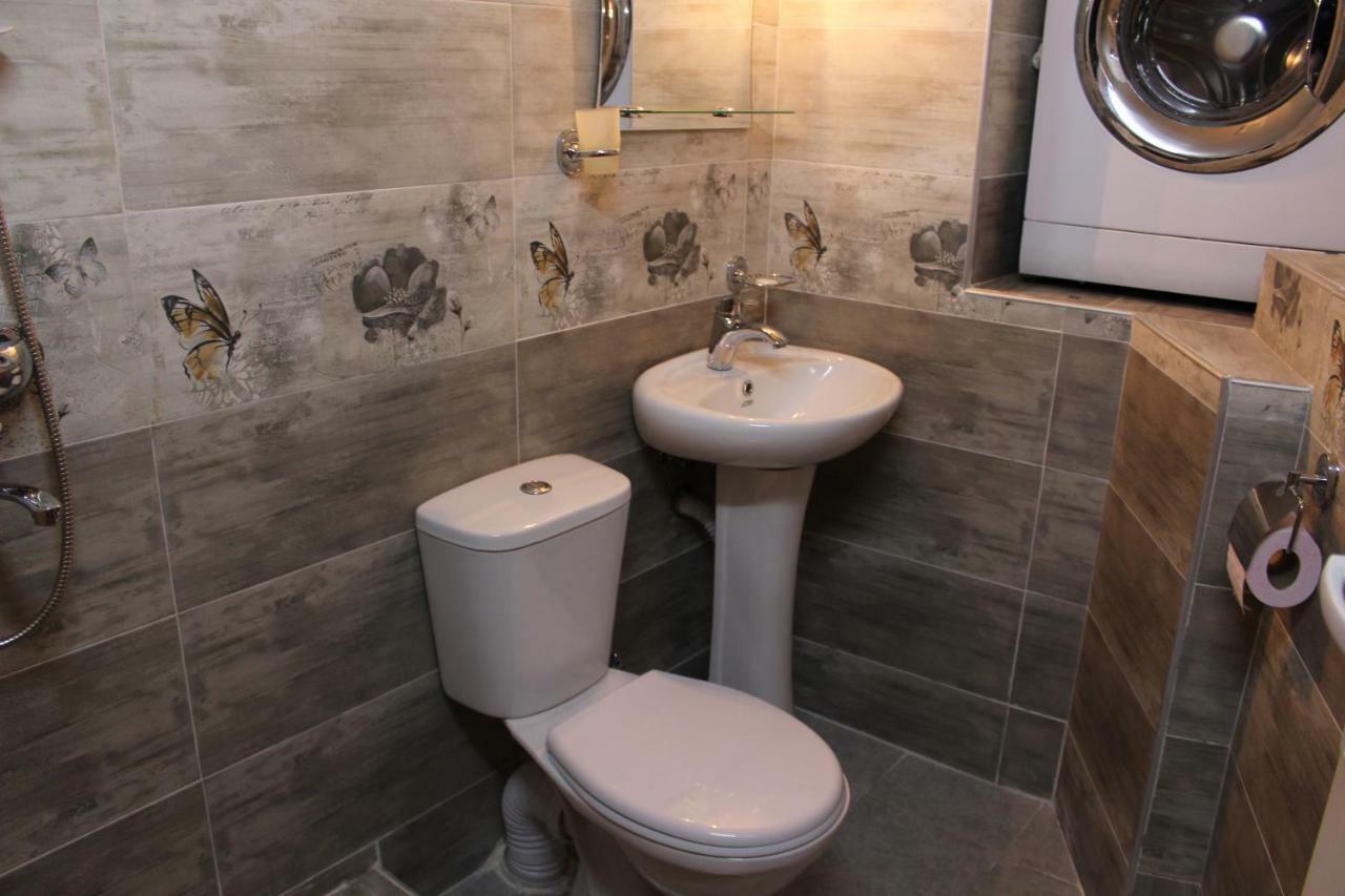 Lui Lui Apartment Tbilisi Bagian luar foto
